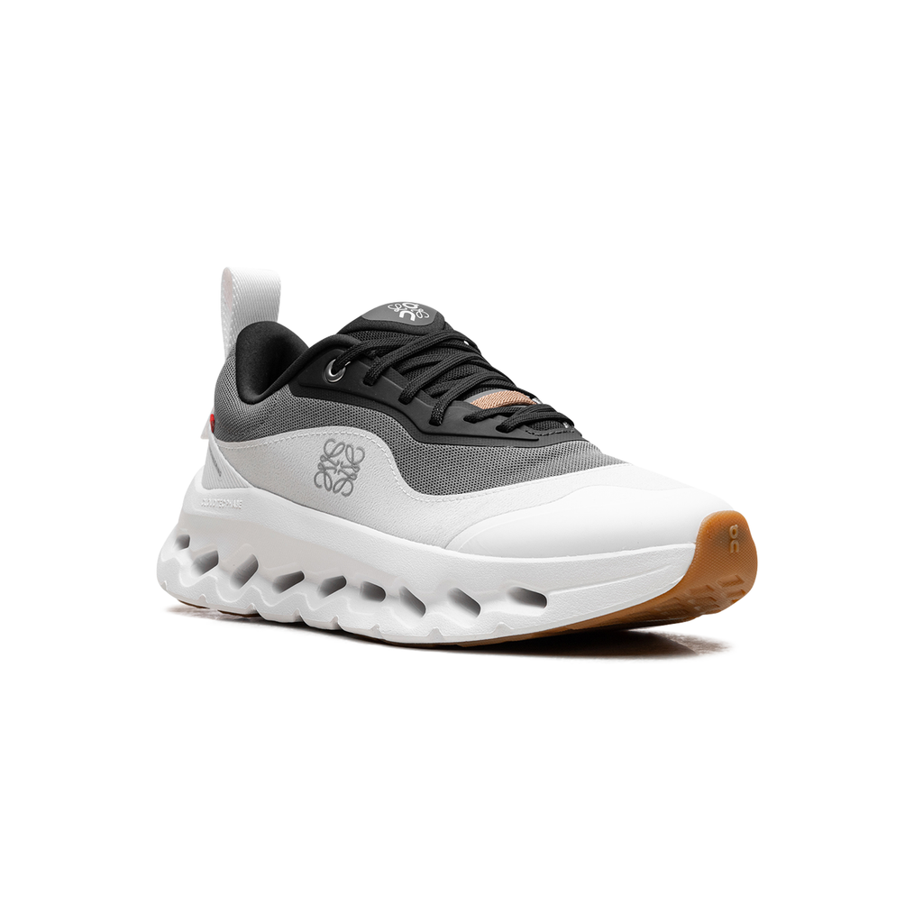 On Running Cloudtilt 2 WMNS "LOEWE Black White"