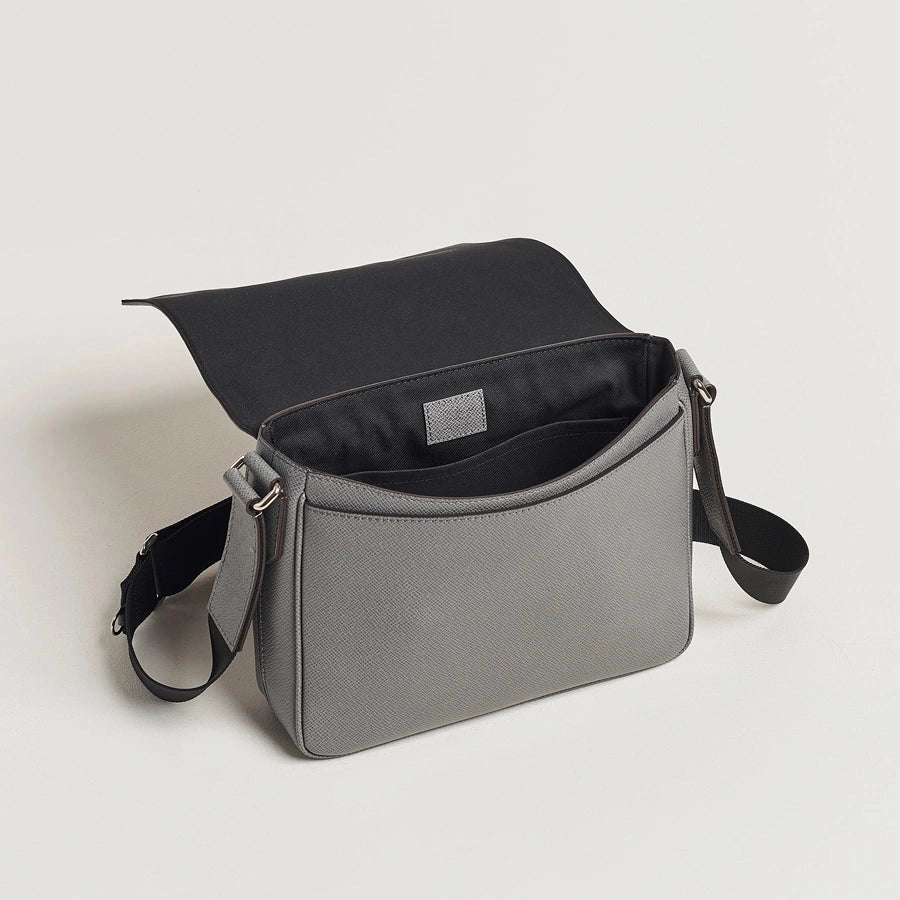 Sacoche Louis Vuitton - District PM - Gris Taïga