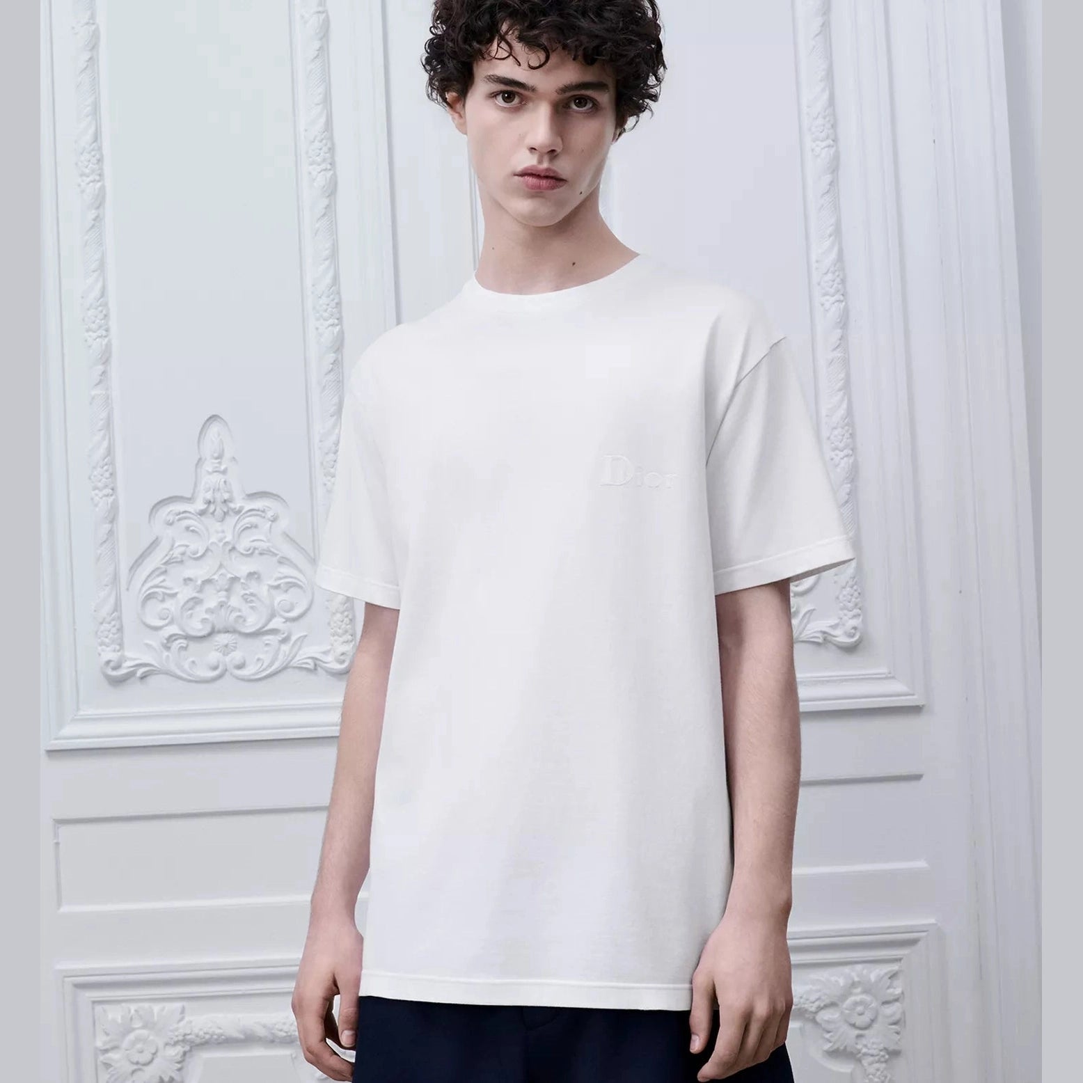 T-Shirt Dior - Logo Brodé - Coupe Relax - Blanc