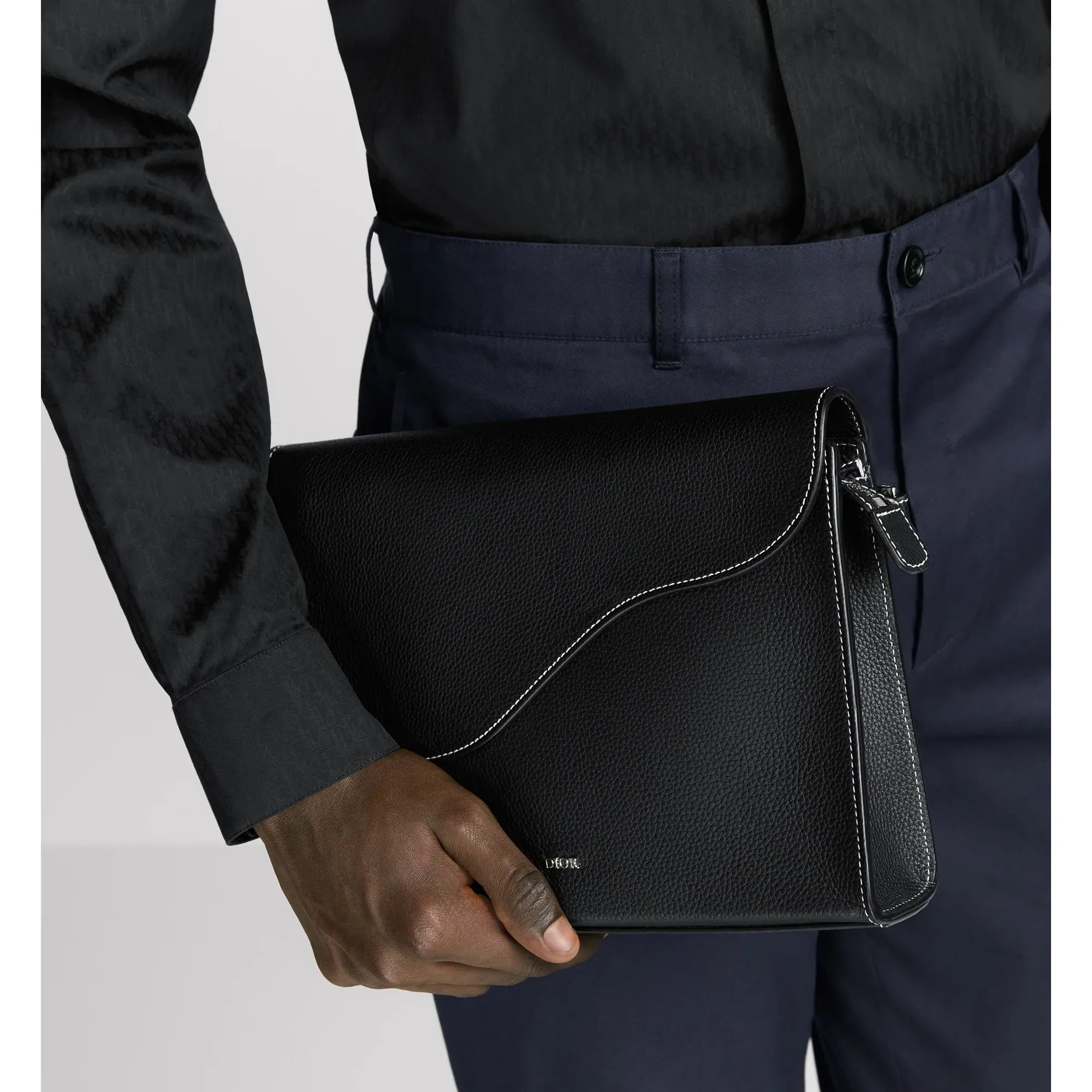 Pochette Dior - triangle A5 - Saddle