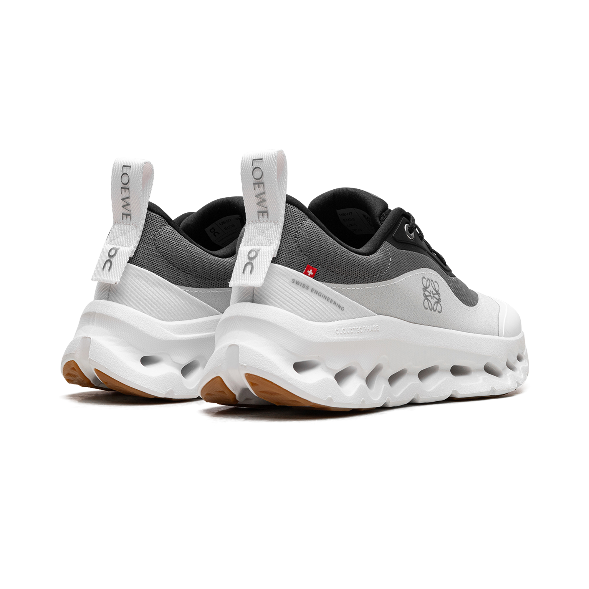 On Running Cloudtilt 2 WMNS "LOEWE Black White"