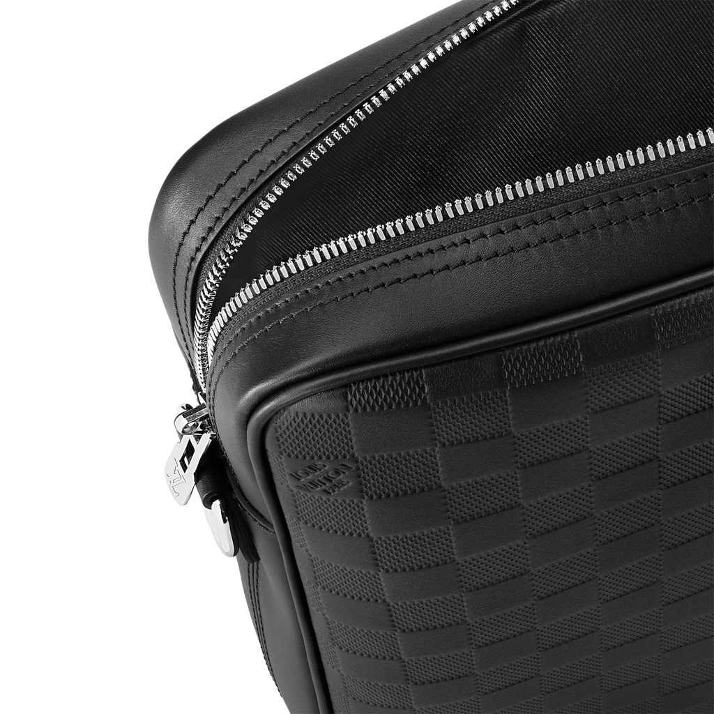 Sacs à main Louis Vuitton - Porte-documents Voyage NM